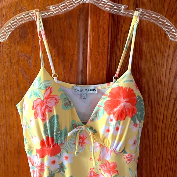 Almost FAMOUS SPAGHETTI ADJUSTABLE STRAPS FLORAL BODY CON DRESS - Picture 3 of 10